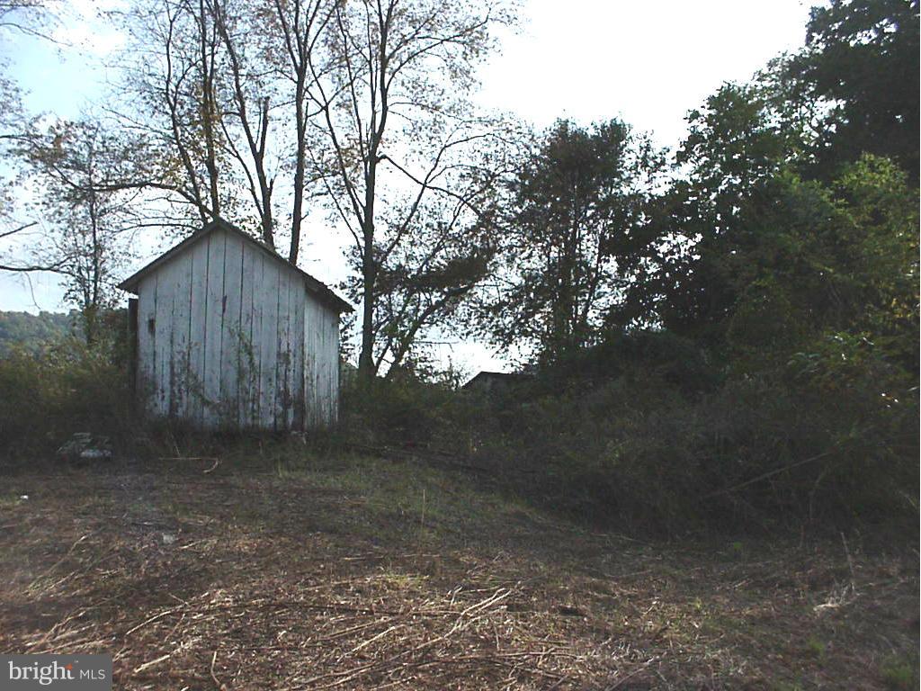 858 Fodderstack Road Flint Hill, VA 22627 - Photo 6 of 7 Exterior (Rear)