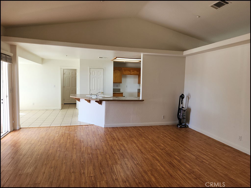 10685 Crystal Aire Road Pinon Hills, CA 92372 - Photo 21 of 47