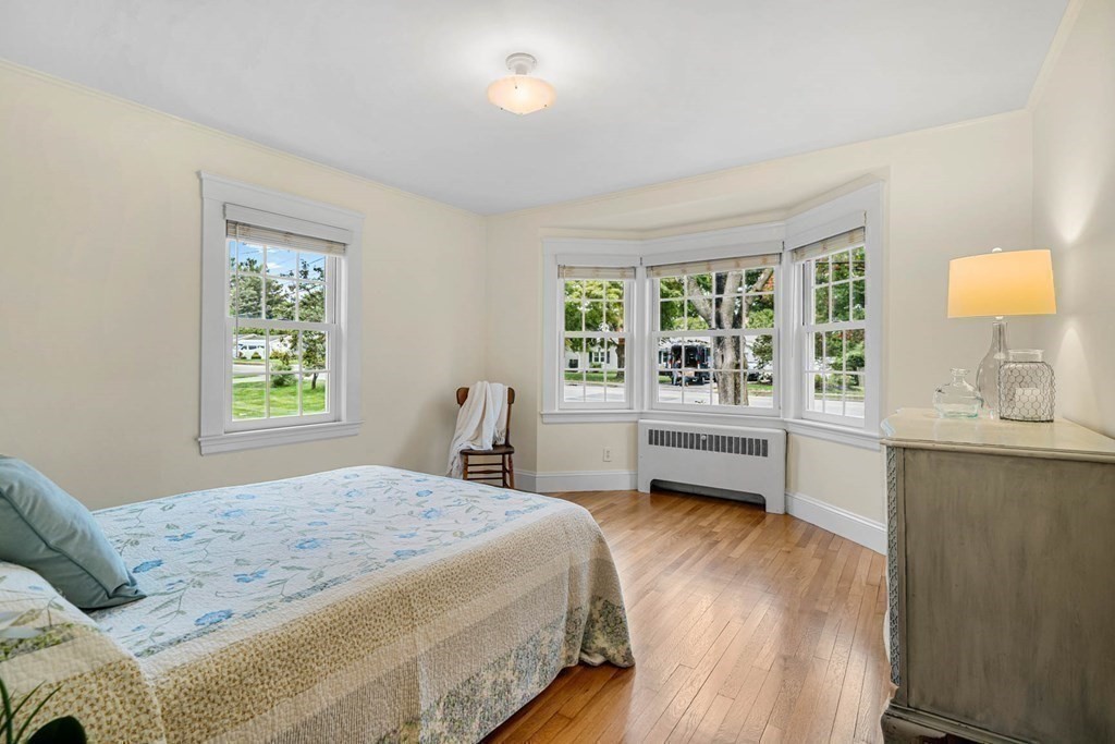 129 Lovejoy Road Andover, MA 01810 - Photo 18 of 35 Gallery Image 18