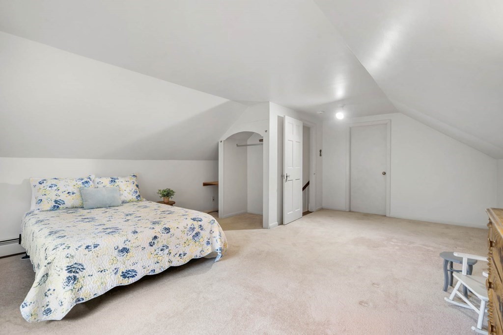 129 Lovejoy Road Andover, MA 01810 - Photo 24 of 35 Gallery Image 24