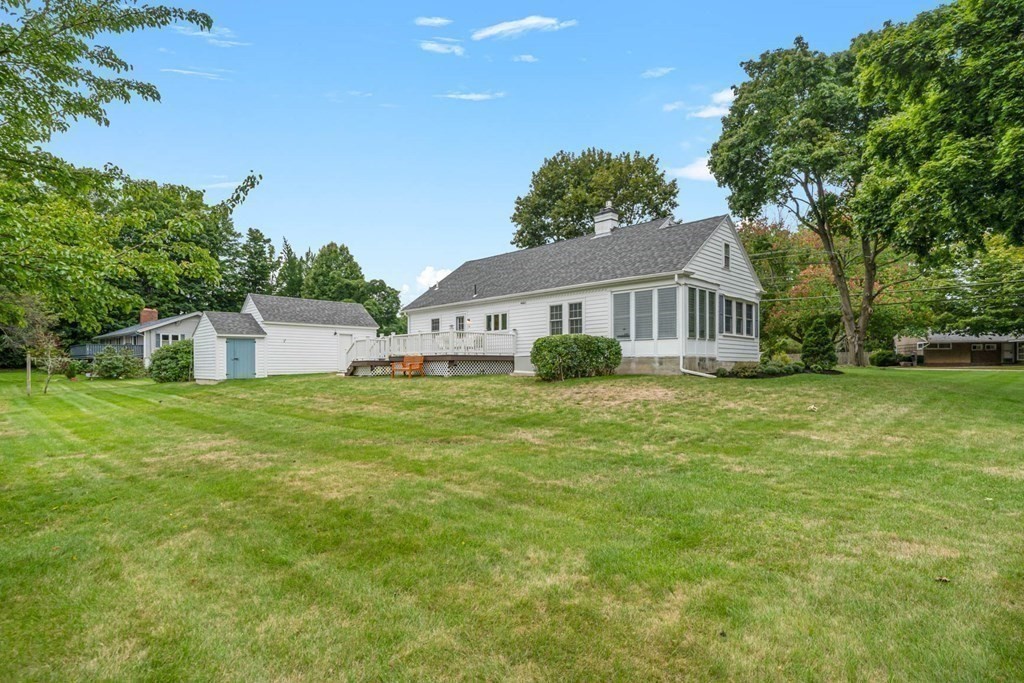 129 Lovejoy Road Andover, MA 01810 - Photo 32 of 35 Gallery Image 32