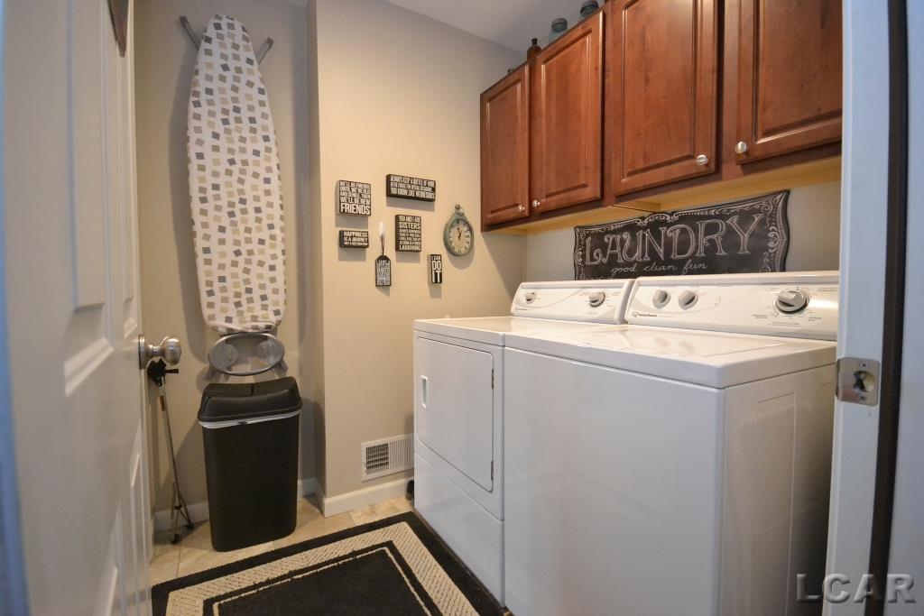 548 Ridge Lane Tecumseh, MI 49286 - Photo 16 of 40 50171384-8cc4447f-00ce-4d5c-ad9a-f671363f17dc.JPG