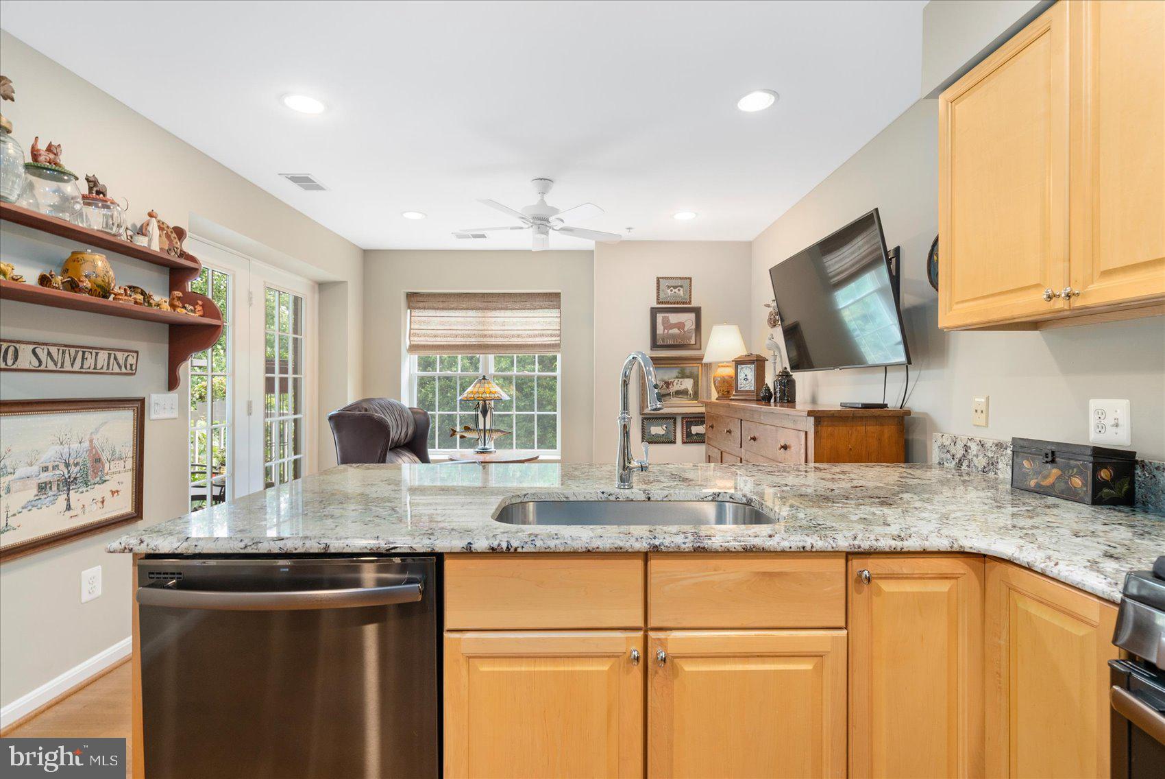 12330 Rosslare Ridge Road, Unit 405 Lutherville-Timonium, MD 21093 - Photo 12 of 33 Gallery Image 12