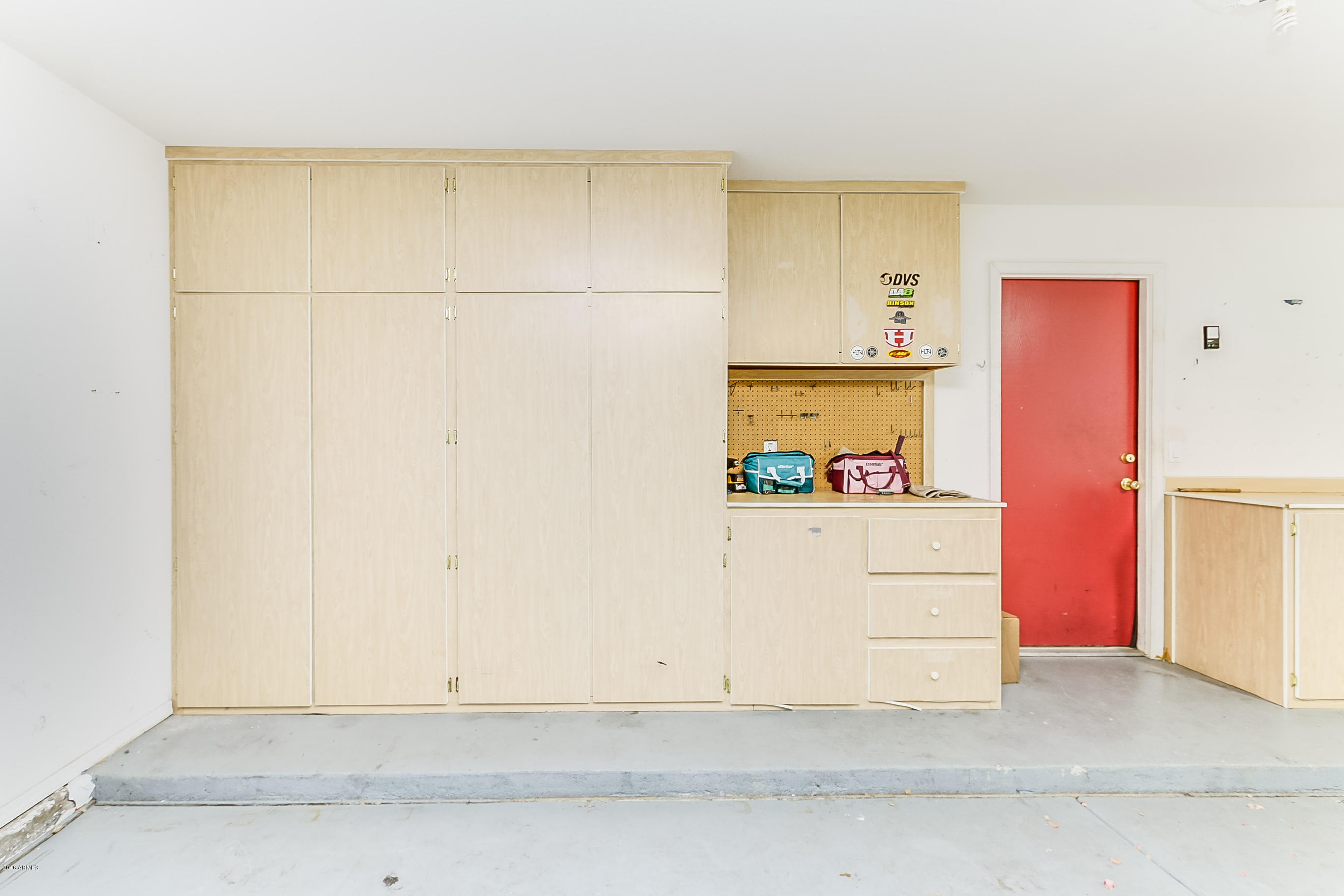 6422 West Briles Road Phoenix, AZ 85083 - Photo 52 of 65 Garage
