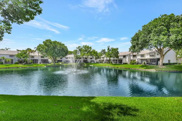 $290,000 | 4771 Northwest 22nd Street, Unit 42121, Coconut Creek, FL 33063