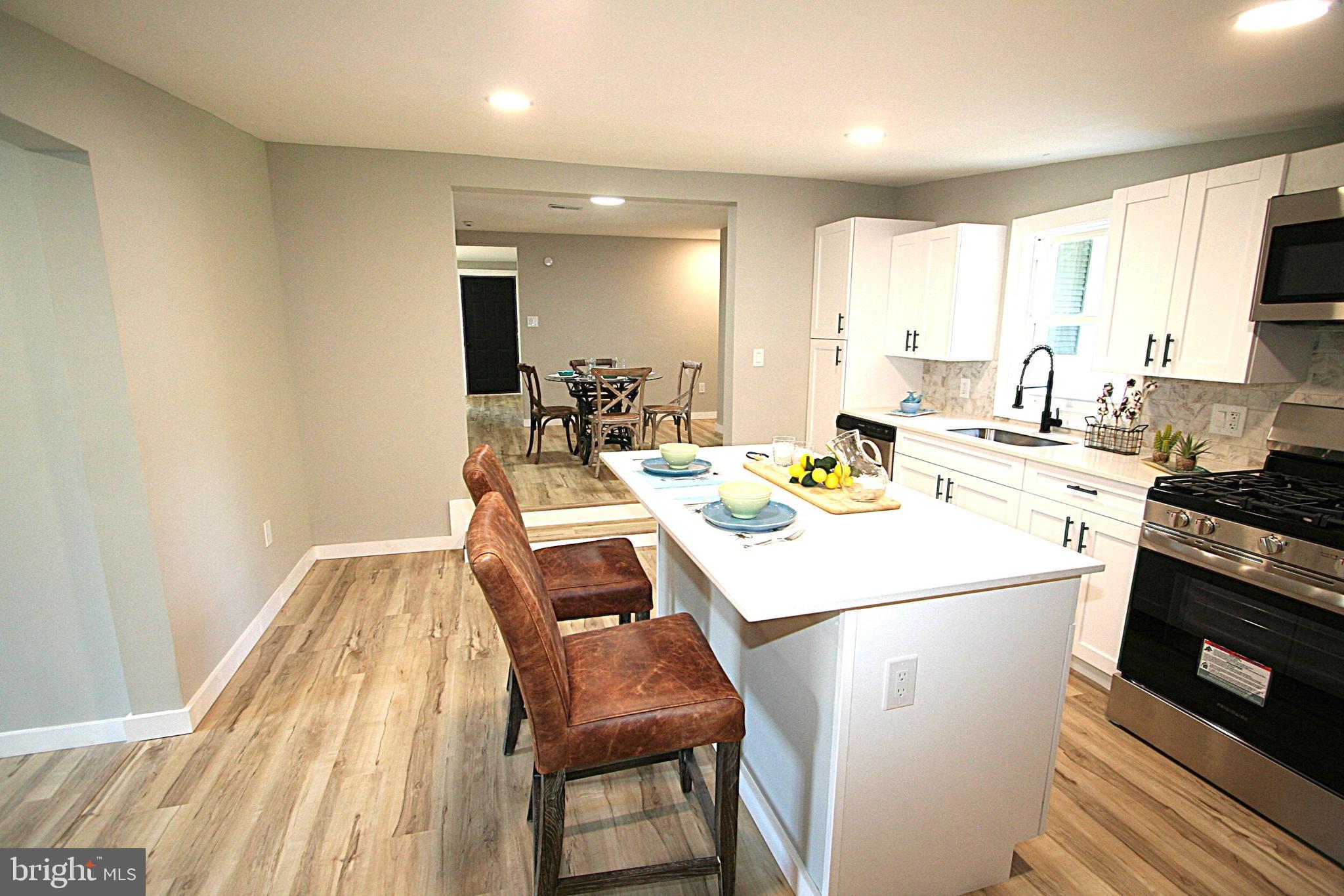 111 Utah Road Stevensville, MD 21666 - Photo 10 of 45 Kitchen with Gas Stove 4 burner with Griddle
