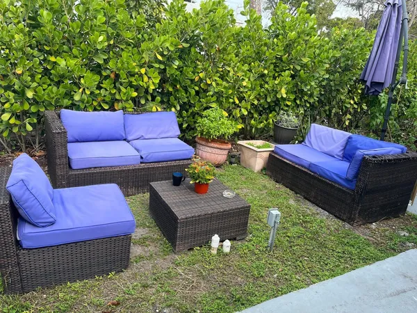 $1,400 | 735 Northeast 37th Street, Unit A, Oakland Park, FL 33334