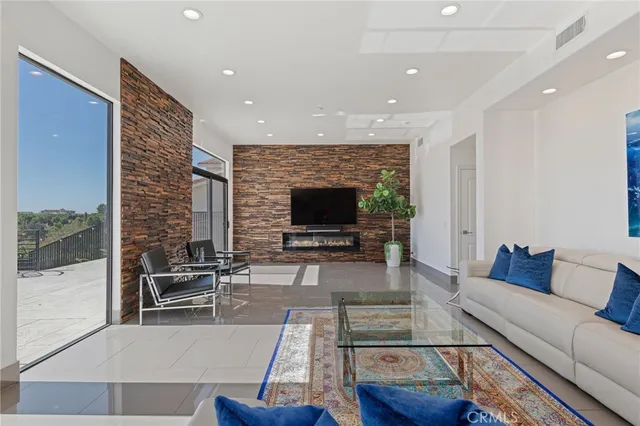 $12,000 | 17764 Sidwell Street, Granada Hills, CA 91344