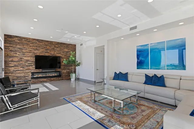 $12,000 | 17764 Sidwell Street, Granada Hills, CA 91344