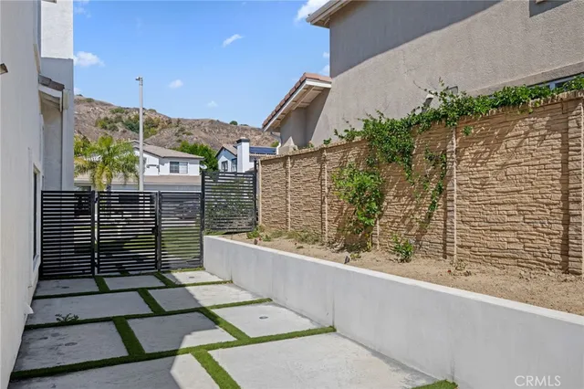 $12,000 | 17764 Sidwell Street, Granada Hills, CA 91344