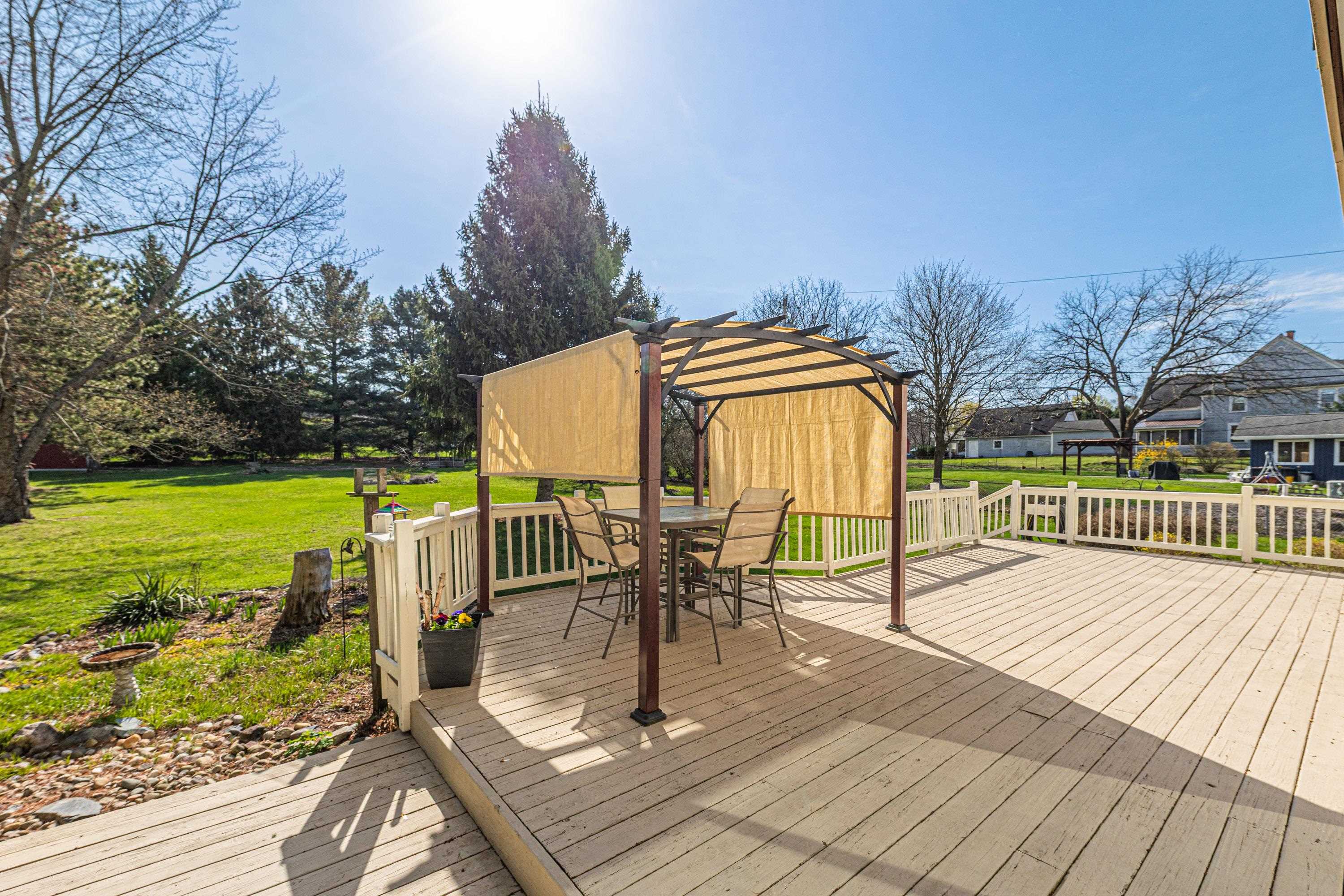 5590 Edgar Road Clarkston, MI 48346 - Photo 35 of 51 50172448-2045b72d-2a76-4337-9a09-7b0a59fc66cc.JPG