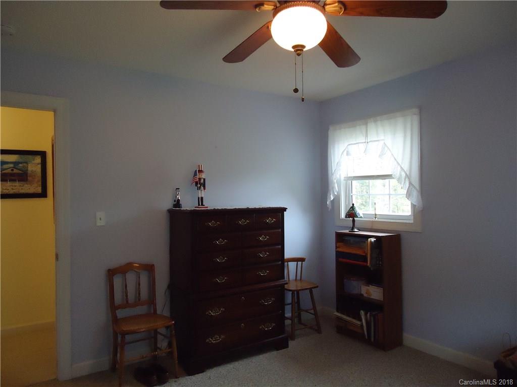 8 Bowman Ridge Road Hendersonville, NC 28739 - Photo 11 of 24