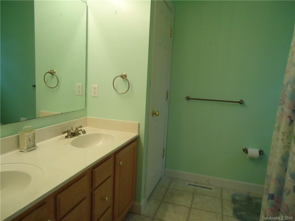 8 Bowman Ridge Road Hendersonville, NC 28739 - Photo 9 of 24