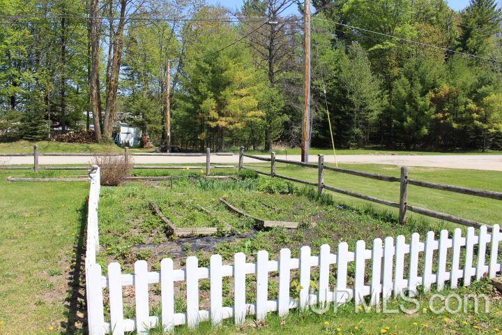 3349 Highway 2 Bark River, MI 49807 - Photo 17 of 19 Gallery Image 17
