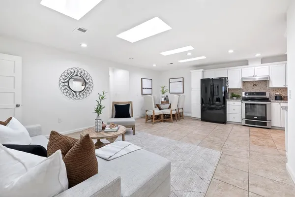 $998,888 | 5343 Garrison Circle, San Jose, CA 95123