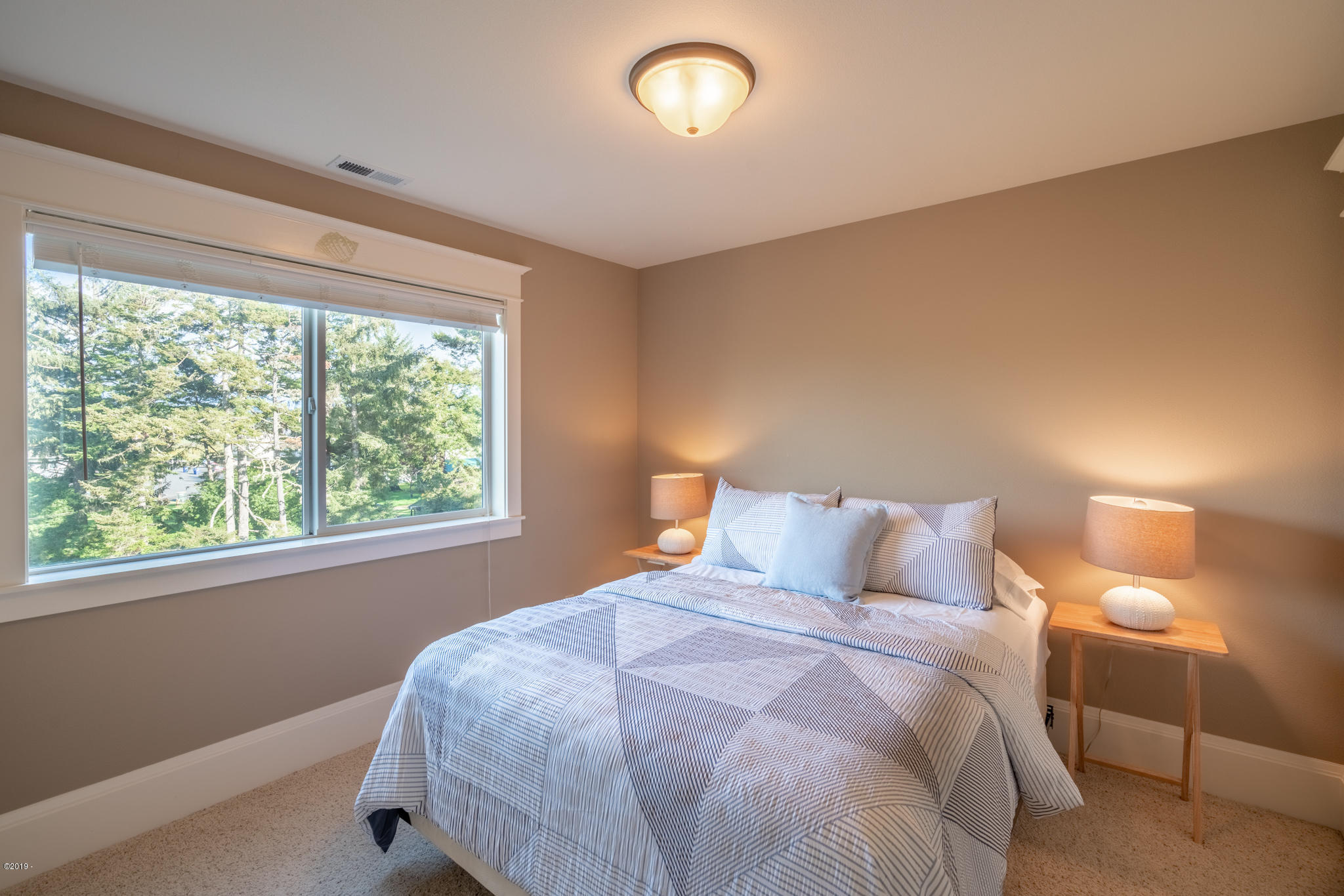 322 Southwest 30th Street Newport, OR 97366 - Photo 29 of 34 322 SW 30th St, Unit 2 - Newport, OR