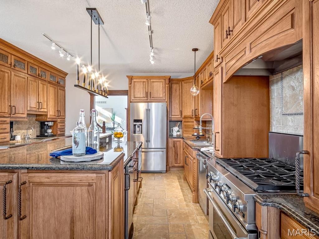 3 Country Club Lane Edwardsville, IL 62025 - Photo 16 of 74
