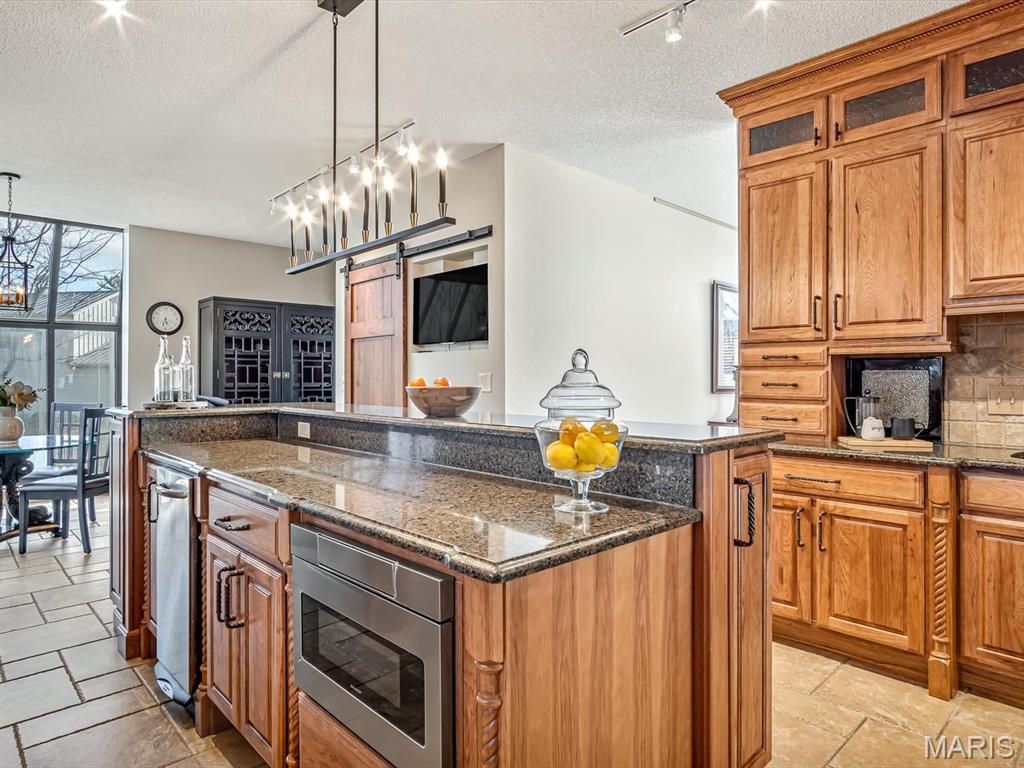 3 Country Club Lane Edwardsville, IL 62025 - Photo 17 of 74