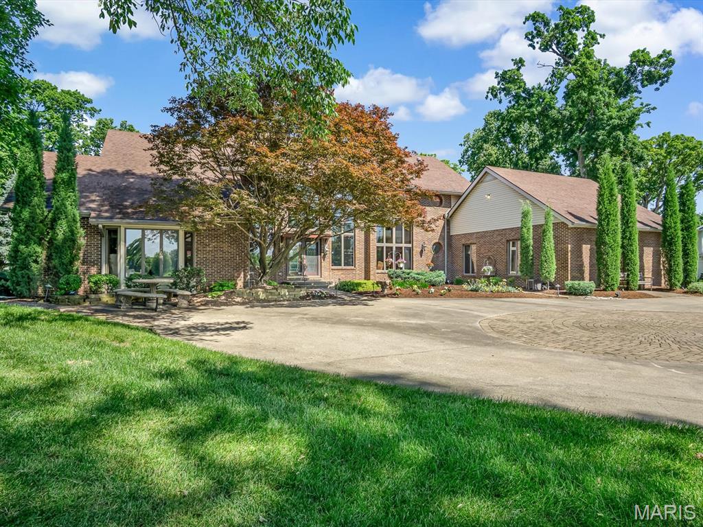 3 Country Club Lane Edwardsville, IL 62025 - Photo 4 of 74