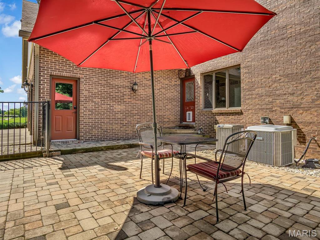 3 Country Club Lane Edwardsville, IL 62025 - Photo 53 of 74