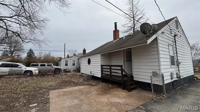 $1,200 | 6608 Torlina Drive, Berkeley, MO 63134