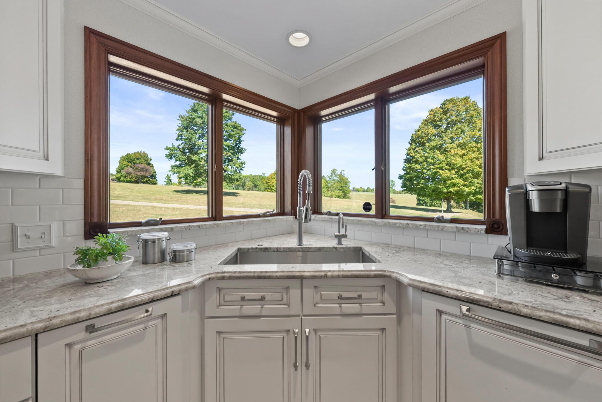17980 Gambier Road Mount Vernon, OH 43050 - Photo 14 of 123 Kitchen
