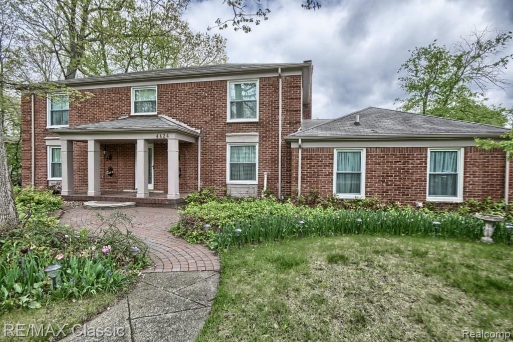 4424 Patrick Road West Bloomfield, MI 48322 - Photo 1 of 28 Front_2nd_View.jpg