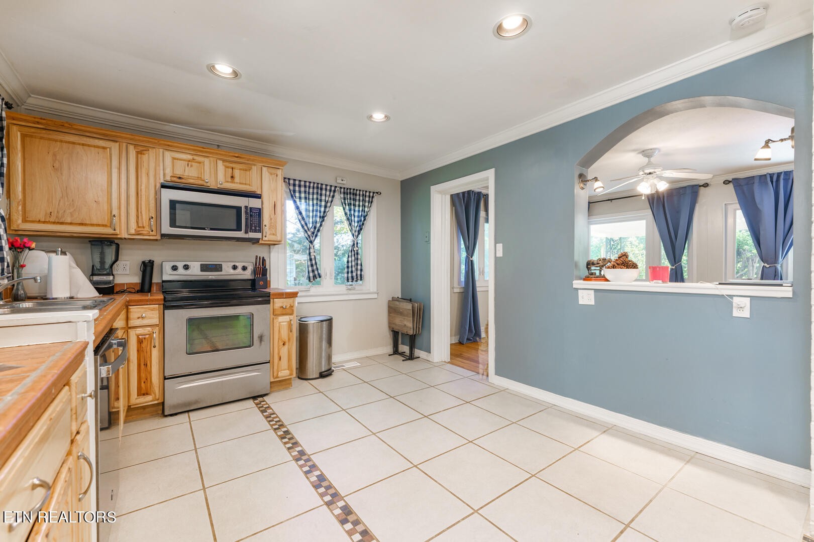 60 Outer Drive Oak Ridge, TN 37830 - Photo 9 of 23 Gallery Image 9