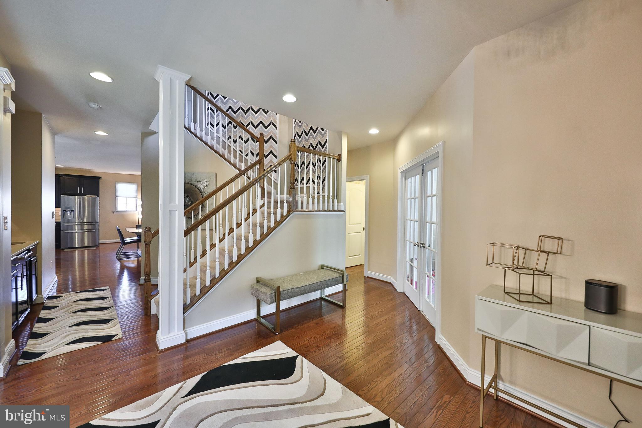 1639 Copper Beech Road Huntingdon Valley, PA 19006 - Photo 4 of 54 Front Entryway
