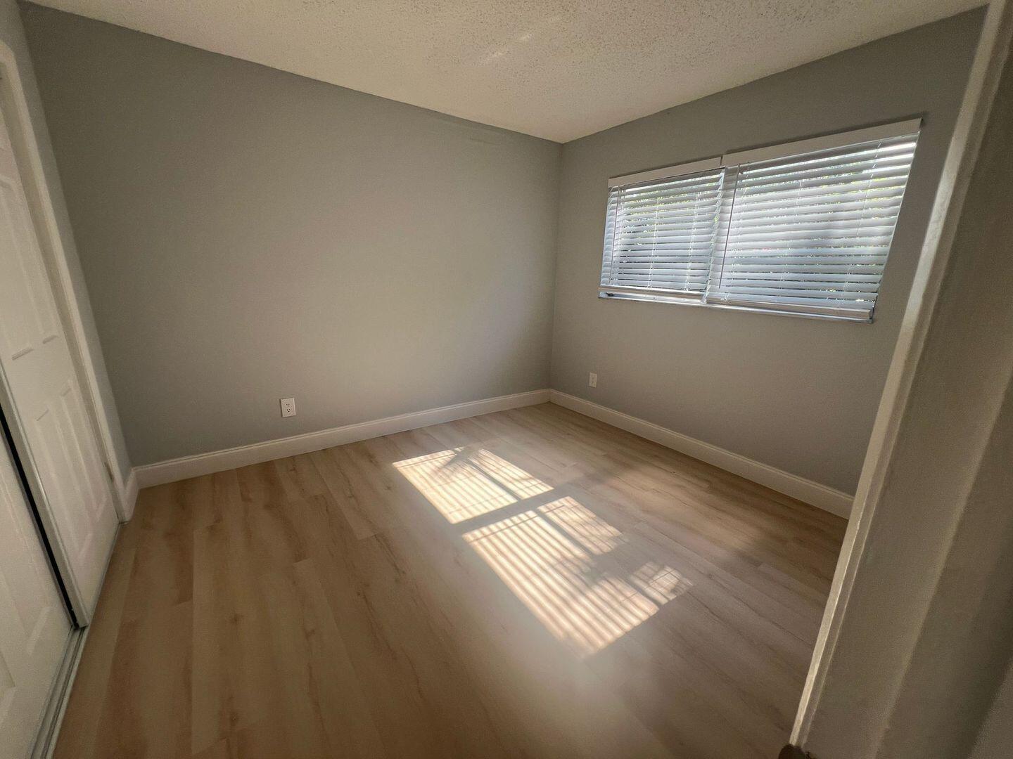 665 Glouchester Street, Unit 2 Boca Raton, FL 33487 - Photo 4 of 6 large (2)