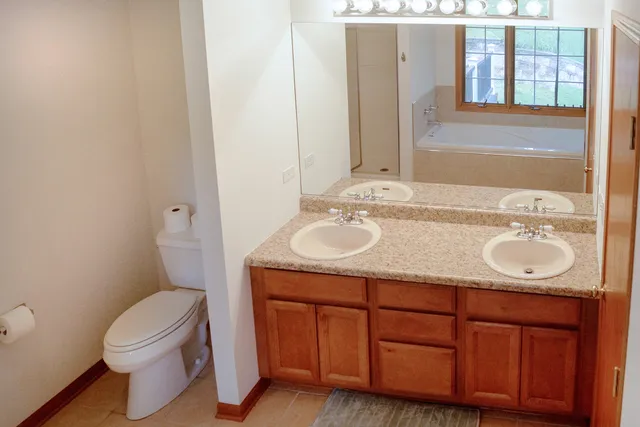 $389,990 | 38815 North Broadway Avenue, Antioch, IL 60002