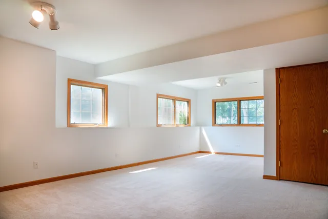 $389,990 | 38815 North Broadway Avenue, Antioch, IL 60002