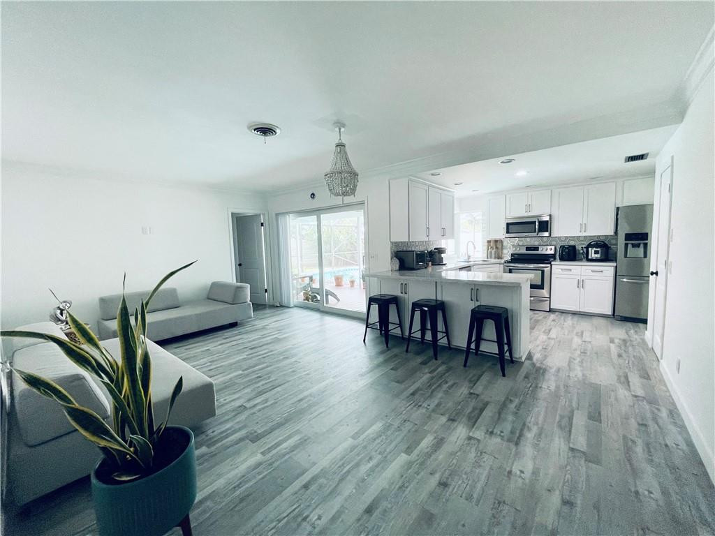 975 Southwest 12th Terrace Boca Raton, FL 33486 - Photo 6 of 25 Photo 6