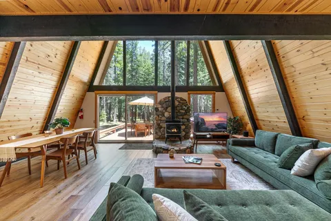 $720,000 | 14258 Glacier View Drive, Truckee, CA 96161