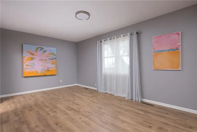 $379,000 | 9604 Nieman Place, Overland Park, KS 66214