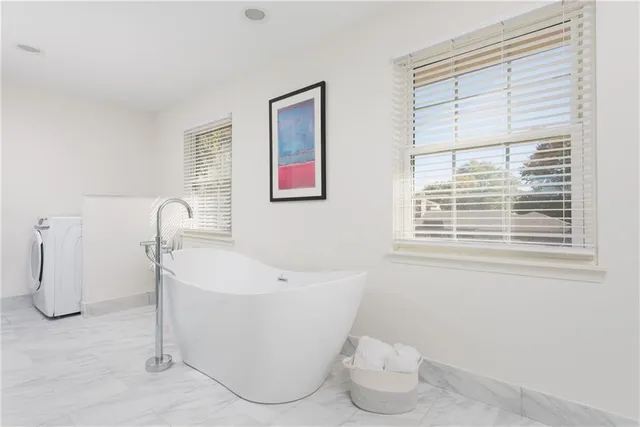 $385,000 | 9604 Nieman Place, Overland Park, KS 66214