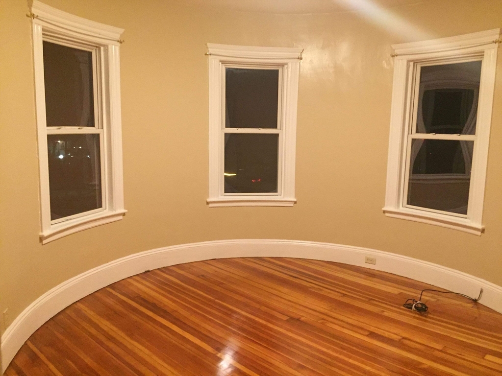 25 Wainwright Street, Unit 2 Boston, MA 02124 - Photo 2 of 9