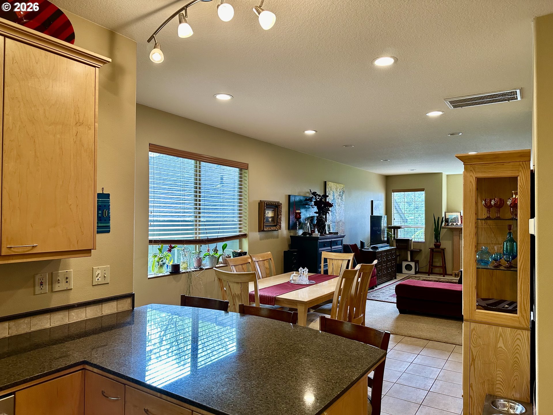 11450 Southwest Capitol Highway Portland, OR 97219 - Photo 15 of 45