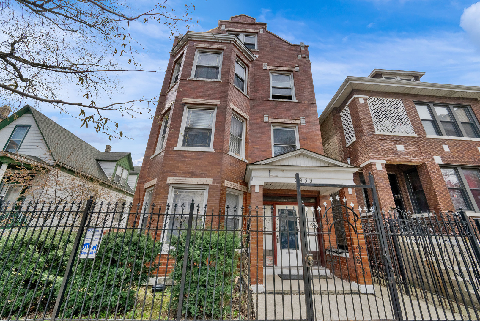 2853 West 40th Street Chicago, IL 60632 - Photo 1 of 15