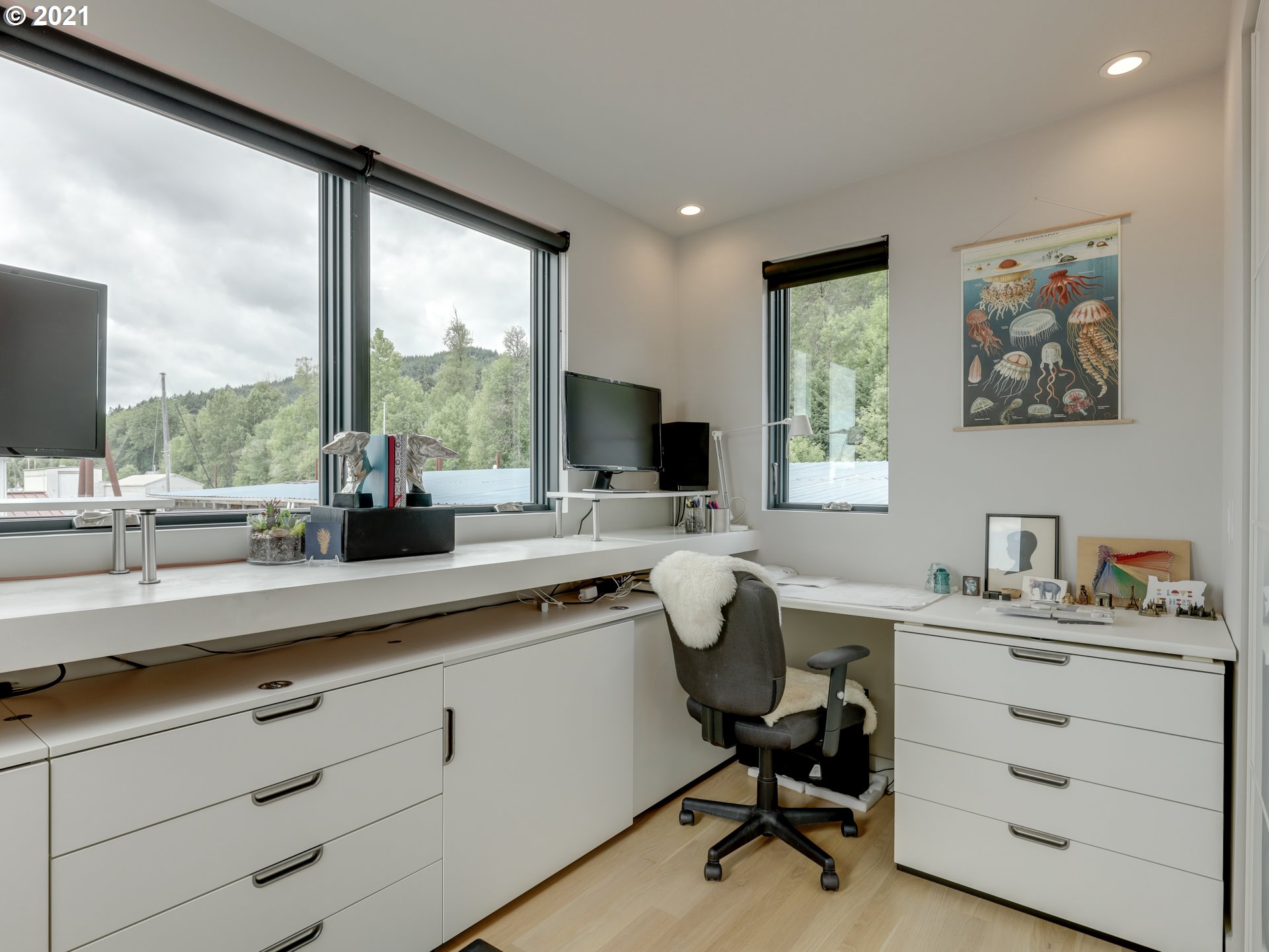 24800 Northwest St Helens Road, Unit L12 Portland, OR 97231 - Photo 21 of 32 Gallery Image 21