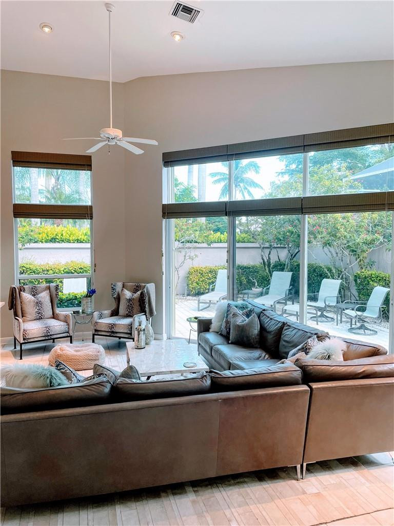 6498 Northwest 42nd Way Boca Raton, FL 33496 - Photo 5 of 31 Living Room