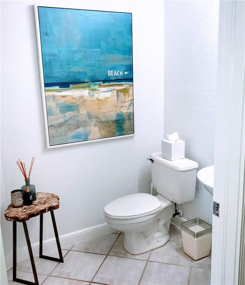 6498 Northwest 42nd Way Boca Raton, FL 33496 - Photo 10 of 31 Guest Half Bath