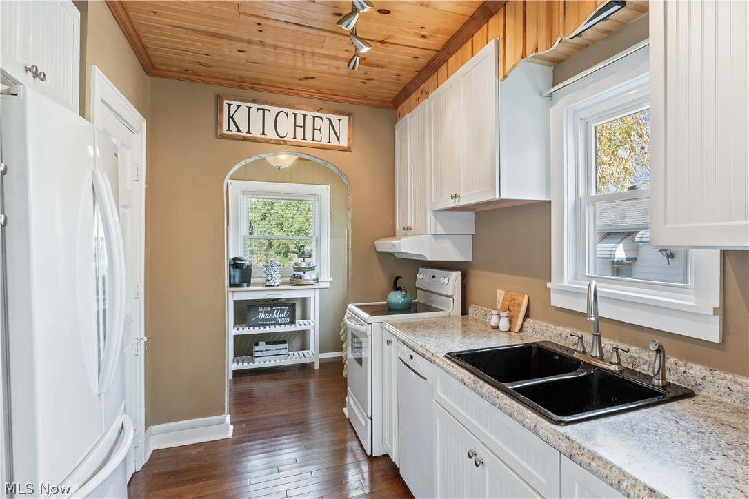 4451 7th Street Northwest Canton, OH 44708 - Photo 9 of 25 Gallery Image 9