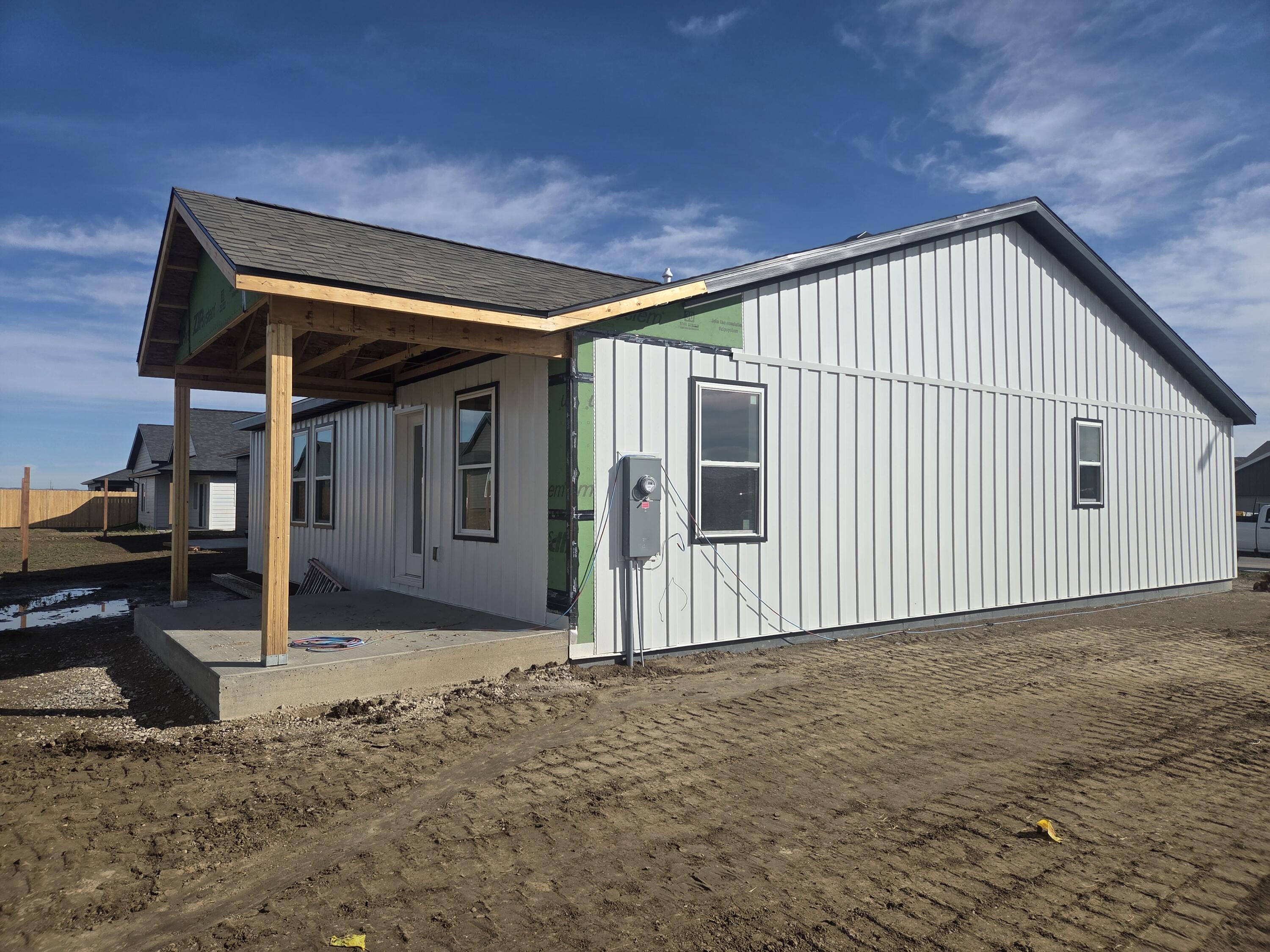 1110 Edelman Loop Sheridan, WY 82801 - Photo 8 of 9 20260420_092114