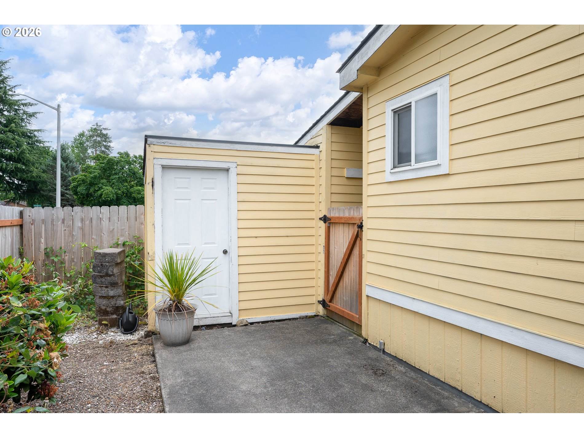 1949 Southeast Palmquist Road, Unit 4 Gresham, OR 97080 - Photo 33 of 40