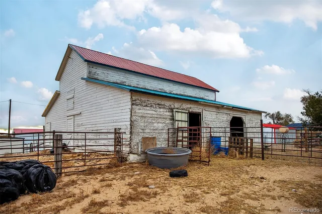 $850,000 | 17754 County Road JJ, Fort Morgan, CO 80701