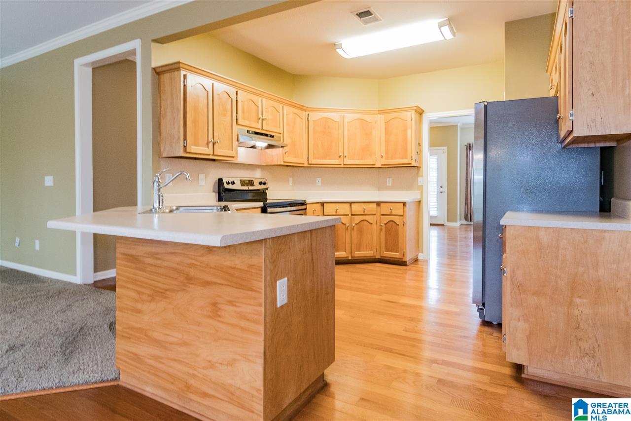 550 Hackberry Ridge Cove Birmingham, AL 35226 - Photo 5 of 28