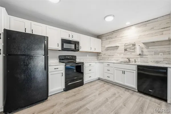 $124,900 | 1442 Summergate Parkway, Unit S, St. Charles, MO 63303