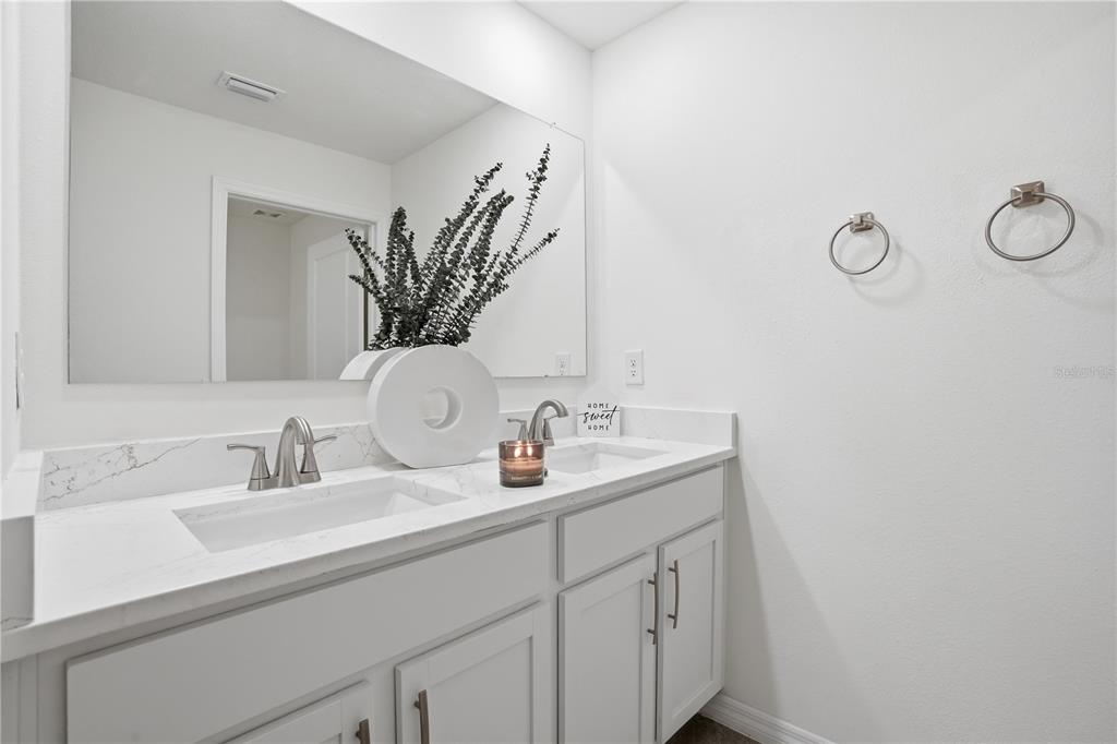 6761 Southeast 3rd Loop Ocala, FL 34472 - Photo 14 of 32