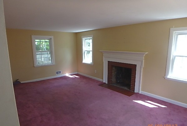 6 Morgan Road Beverly, MA 01915 - Photo 9 of 22 Gallery Image 9